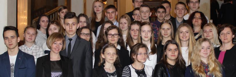 Bielska młodzież podczas gali w Warszawie
